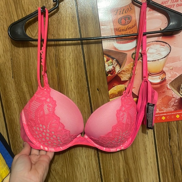 Victoria’s Secret Very Sexy Push-up - Picture 1 of 2